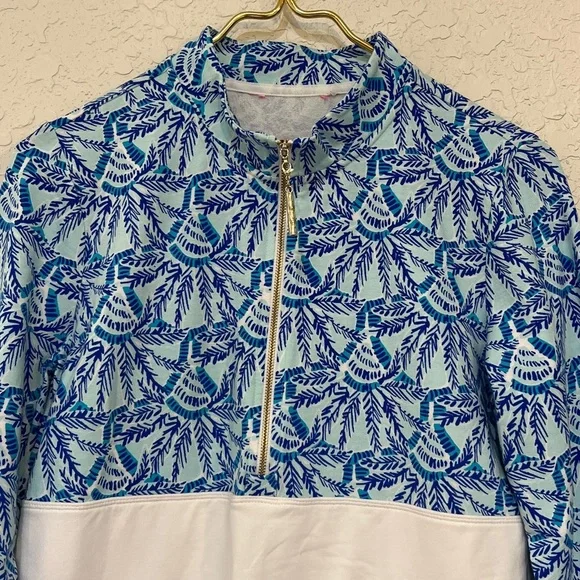 Lilly Pulitzer UPF 50+ Asher Popover Whisper Blue One of a Kind Print Size Small - Picture 6 of 11